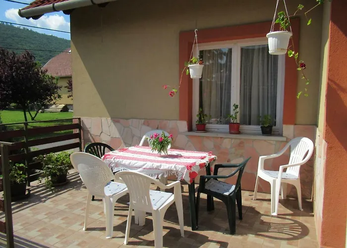 Tatil Evi Hegyekre Panoramas Nyaralo Balatonedericsen *